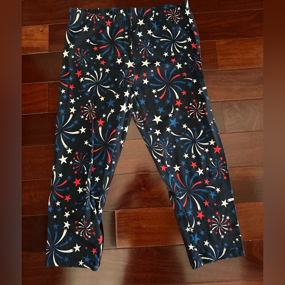 No Boundaries Women's Cotton Capris Red White Blue Stars Size M NWOT